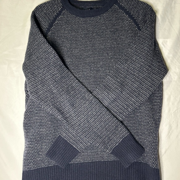 J. Cree Men's Navy Sweater - Picture 6 of 12